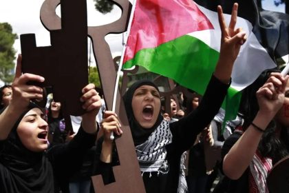 Filistinli kadınlar protestoda