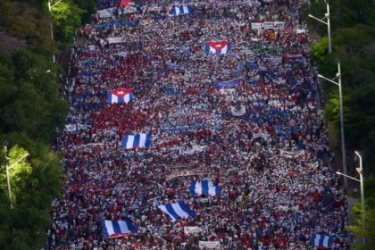 Küba'da anti-emperyalist gösteriler.