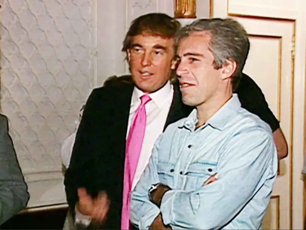Trump ve Epstein birlikte.