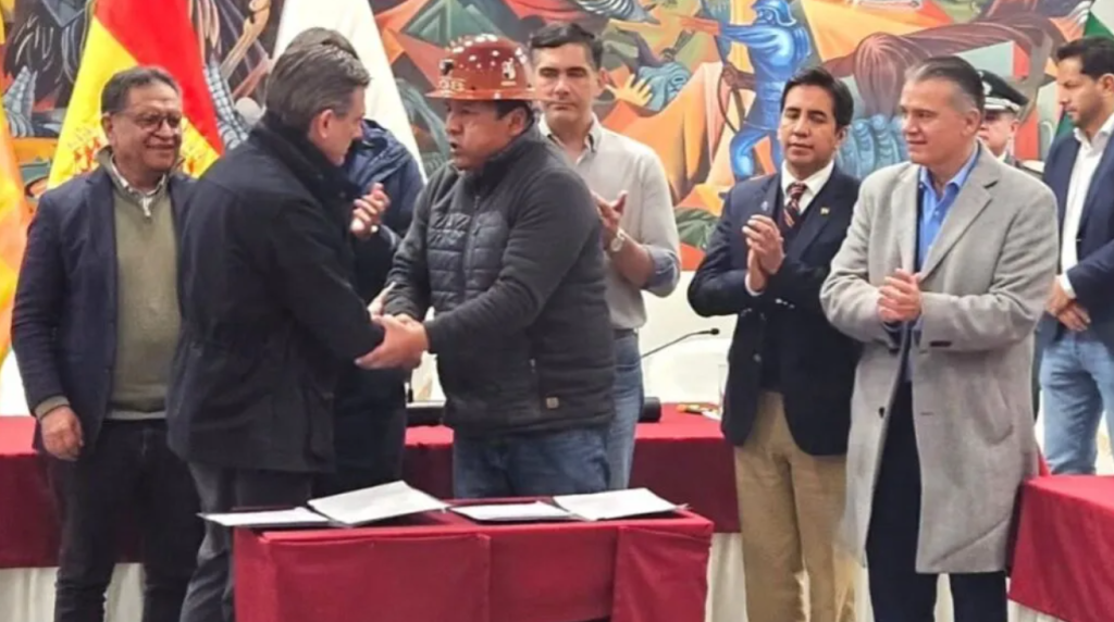 Bolivya: COB Müzakereyi Kabul Etti ve Rodrigo Paz’ın İstifasını Talep Etmekten Vazgeçti